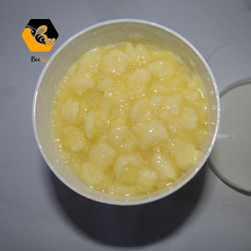 2022 OEM Bee Farm Supplies Ginseng Organic Fresh Queen Bee Royal Jelly or Bee Milk for Capsules and Eating with Reasonable Price