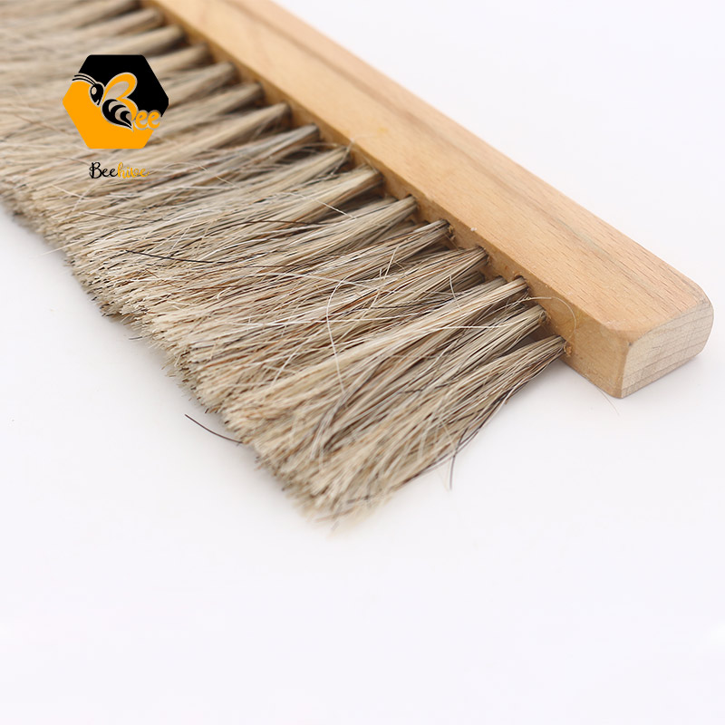 Beekeeping Tools Factory Directly Supply Single Double Row Natural Bristle Horse Hair Bristles Bee Sweep Bee Brush with Holder