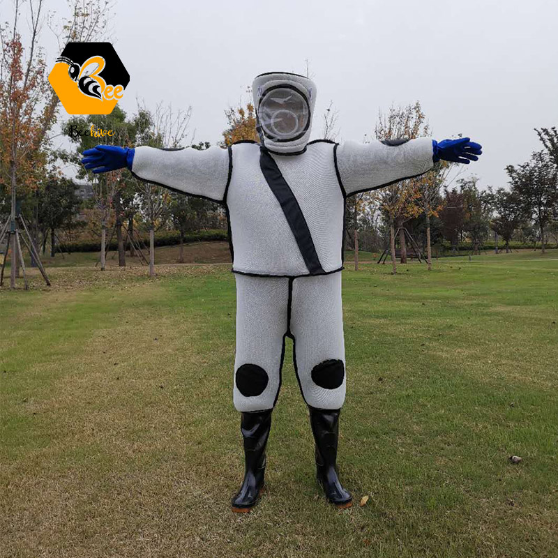 Bee Hornet Prevent / One-piece Wasps Protective Clothing Bee-proof Suit Beekeeper Outfit 3D Beekeeping Suit USB electric fan