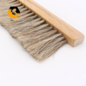 5 Beekeeping Tools Factory Directly Supply Single Double Row Natural Bristle Horse Hair Bristles Bee Sweep Bee Brush with Holder