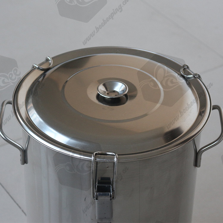 50L / 100L / 150L / 300L Stainless Steel Strainer Filter Bucket Barrel Drums with Strainer Flow Honey Mouth Base Rack