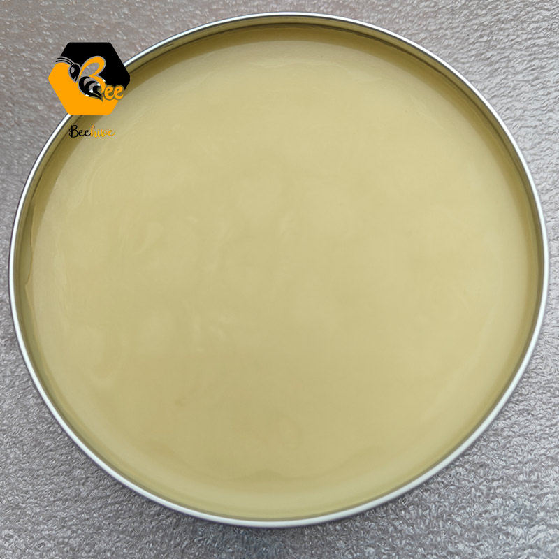 Cast Iron Care Essential: Natural Seasoning Wax – Prevents Rust, Non-Stick, One-Step Application!